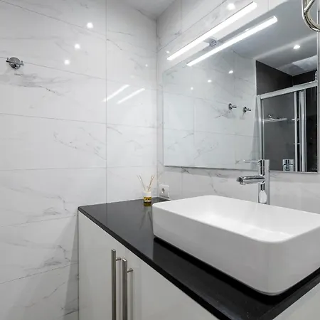 Great Location 1 Bedroom Apartament