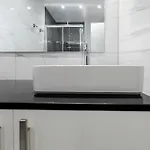 Great Location 1 Bedroom Apartamento *